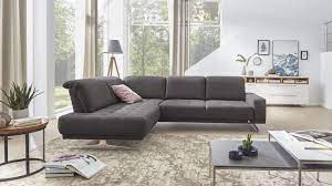 Das Sofa Kann Mehr Als Du Auf Den Ersten Blick Wahrnimmst Die Interliving Sofa Serie 4251 Interliving Sofaerie4251 Taupe Wohnzimmer Haus Deko Sofa Sessel