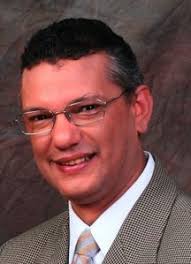 Te invito a visitar mi Blog (Breve reseña biográfica de Roberto Adames)