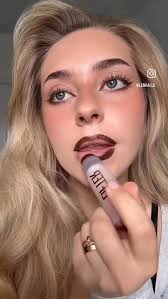 روج سايل مضئ من ساندرا الجديد ❤️❤️❤️💯 ليب جلوس ساندرا♥️♥️. مايبلين ليفتر  جلوس بس بتاع الغلابه 🤣🤣 درجات النود والكاشميرات يعنى احلامك عندنا وبس 🔥  الدرجات وهمم 😍 Sandra Argo Lipgloss💕 ليب