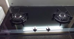 Respon yang cepat dan ramah dari costumer service membuatmu nyaman saat bertanya mengenai kompor gas yang diinginkan. Kompor Tanam Electrolux 2 Tungku Kitchen Appliances Di Carousell