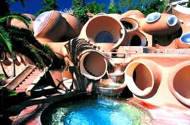 The iconic bubble house (palais bulles) just outside of cannes was designed by renowned architect, antti lovag. Ad Classics Palais Bulles Antti Lovag Archdaily