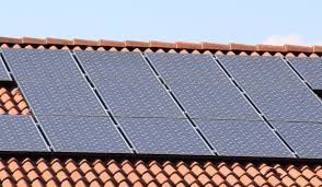 Agar tegangannya cukup untuk pengisian aki inverter pada rangkaian pembangkit listrik tenaga matahari ini berfungsi untuk mengubuh arus yang dihasilan oleh sel surya dan pada baterai yang. Berapa Ongkos Pasang Surya Panel Di Rumah Investasi Dan Pembiayaan Rumah Com