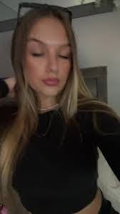 Autumn Bermudez's Instagram, Twitter & Facebook