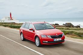 After the launch of skoda rapid in the fall of 2012, the czech car manufacturer skoda rapid combi pushed for in 2013 that should be available as an inexpensive. Skoda Octavia Combi Im Test 2017 Ein Gepflegter Familien Kombi Meinauto De