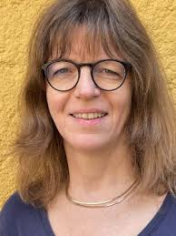 Jury für das Theatertreffen 2025