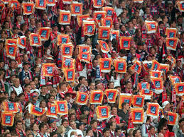 Die aok bayern (aok by) wurde am 1. Bayern Besiktas In Der Champions League Erinnerungen An Den Aldi Skandal 1997 Kicker