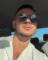 Jimmy Montero's Instagram, Twitter & Facebook