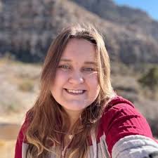 Deborah Alessandra S., ESL teacher with real abroad experience.