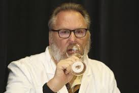 Expert judges select the best wines in North America