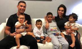 Then—over just five months in 2017—his brood blossomed to four. Big Fat Family Cristiano Ronaldo Children And Girlfriend