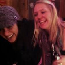 Stream Hallie Simpson