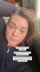 Farrah Saunders's Instagram, Twitter & Facebook