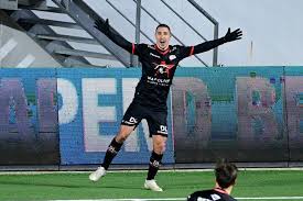 Alle stats, goals, assists, gele kaarten, rode kaarten en word fan! De Revelatie Gianni Bruno Lopende Buitenspeler Is De Man Die Dury Al Lang Wou En Die Hij Altijd Laat Staan Zulte Waregem Hln Be