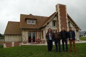 Votre village maisons d'en flandre. Saint Arnoult Le Village D Artistes De Claude Lelouch Un Futur Lieu De Vie Et De Cinema Le Pays D Auge