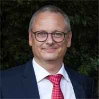 100+ "Tommy Holst" profiles