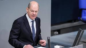 Now the federal government has also commented on the initiative. Waffenlieferung An Die Ukraine Olaf Scholz Schiesst Gegen Robert Habeck