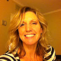 Kelly Kaler's Instagram, Twitter & Facebook