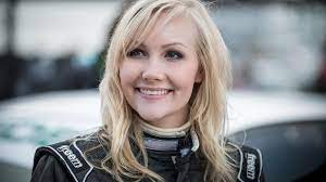 Kauden aloitustestien perusteella se on täysin mahdollista, toki tosi tiukkaa, lupaa emma kimiläinen. A Lasagna With Fur And Fangs Motorsportsisterhood Emma Kimilainen