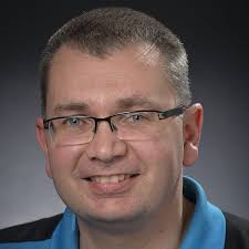 Auto racing: Zenzen extends family's life in fast lane