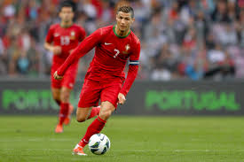 Coloriage gratuit du joueur de football portugais cristiano ronaldo à imprimer. Coloriage Cristiano Ronaldo Foot A Imprimer Et Colorier