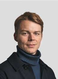 Iris Mosley's Instagram, Twitter & Facebook