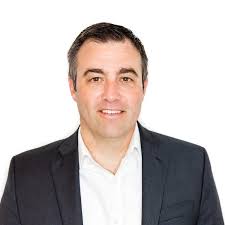 Marcel Navarro's Instagram, Twitter & Facebook