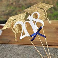 Confetti Momma S Graduation Centerpiece Is So Sophisticated And Chic Use Graduation Center Pieces Blue Graduation Decorations Diy Graduation Decorations Party