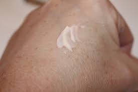 Find out if the charlotte tilbury magic eye rescue is good for you! Charlotte Tilbury Magic Eye Rescue Eye Cream Review Really Ree