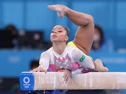 Assim como daiane dos santos, em 2003, criou um duplo twist carpado… Bhonpqg Ktwrtm