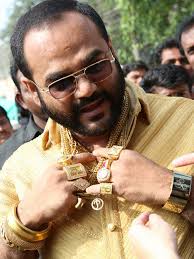 India returned from the tokyo olympics 2020 with its biggest haul of medals with a radiant gold medal coming home, 13 years after abhinav bindra last won it at the beijing olympics. Maharashtra Man With Golden Shirt Makes It To Guinness World Records India New England News