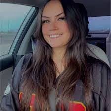 Serena Spicer's Instagram, Twitter & Facebook