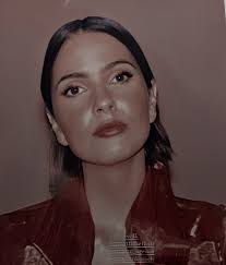 So many photoshoot cookie crumbs popping up!! 🔥 I can't wait to see the  finished product! || @shelleyhennig photographed by Jesse Volk