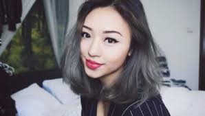 Notice how the blonde pieces help distract the hair type and put more focus on the color itself. 11 Ethereal Ombre Hairstyles For Girls With Dark Skin