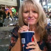 Debbie Benbow's Instagram, Twitter & Facebook