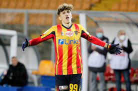 Hanno deciso le reti di valzania, buonaiuto e valeri nel secondo tempo. Cremonese Lecce Ecco La Lista Dei Convocati Out Mancosu E Tachtsidis Calcio Lecce