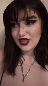 Lily_the_riddle_diddler