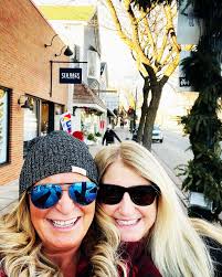 Profile for Edith Pair Art