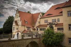 Hochzeit Schloss Schleinitz Hochzeitslocation Schloss Schleinitz Hochzeitsfotograf Meissen Hochzeit Lommat Hochzeitslocation Hochzeit Schloss Hochzeitsbuffet