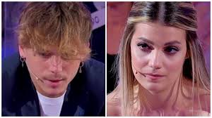 Nato come uno spazio libero dove gli appassionati del programma tv possono scambiare opinioni e commenti, qui puoi trovare tutti gli aggiornamenti, le novità e i gossip sui protagonisti della nota trasmissione di maria de filippi. T790 Hhlpwaowm