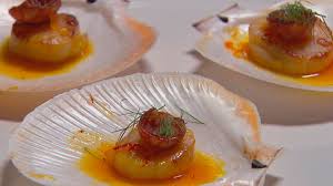 Petoncles Poeles Au Safran Masterchef Australie 5 Casa Masterchef Recipes Scallops Seared Vinaigrette Recipes