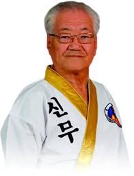 Doksury mu Kwan Hapkido Taekwondo kumdo kick-boxing International