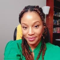 Elizabeth Dortch's Instagram, Twitter & Facebook