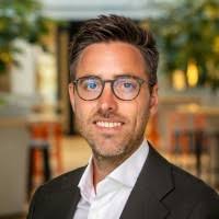 1700+ profilů „Caspers“