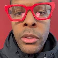 15-Year-Old Black Teen is Now a Licensed Nail Tech With Her Own Business,  (She also designs and sells press-on nails with a DIY kit!),  #blackownedbusiness #blackowned #blackgirlsrock, 🎥: TikTok/ ...