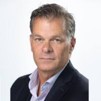 30+ perfiles de «Stolar»