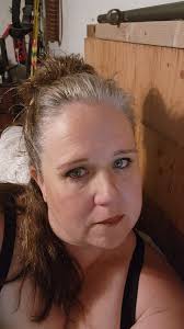 Can someone help make this picture better ? Charge back ground or even our  position please would much appreciate it