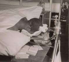 Read customer reviews and common questions and answers for marilynmonroe part #: Marilyn Monroe Visiting Injured Troops In Japan In 1954 This Poor Guy Had A Broken Back And Had To Heal Face Down Imgur