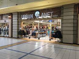 Located at 100 the east mall (sw corner of north queen & the east mall) the store is conveniently placed near the border between mississauga and toronto (not far from sherway gardens mall) it is easy to get to from the 427 or qew/gardiner highways and our large lot provides plenty of free. Urban Planet Opening Hours 1250 South Service Rd Mississauga On