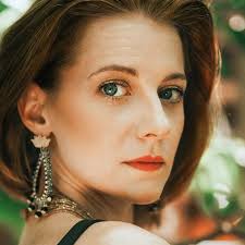 Cassandra McLean CCHt (@gethypnotherapy) • Threads, Say more