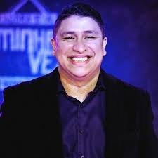 Carlos Raúl Villanueva (@carlosrvn)